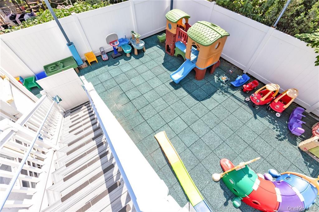 726 Manor Court, Brooklyn, NY 11235