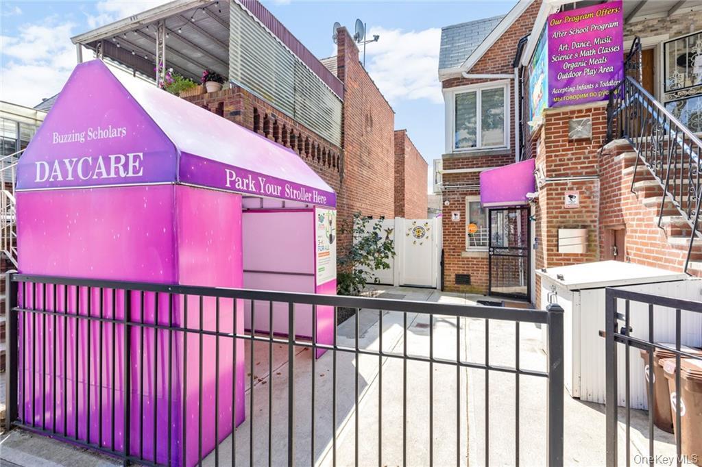 726 Manor Court, Brooklyn, NY 11235