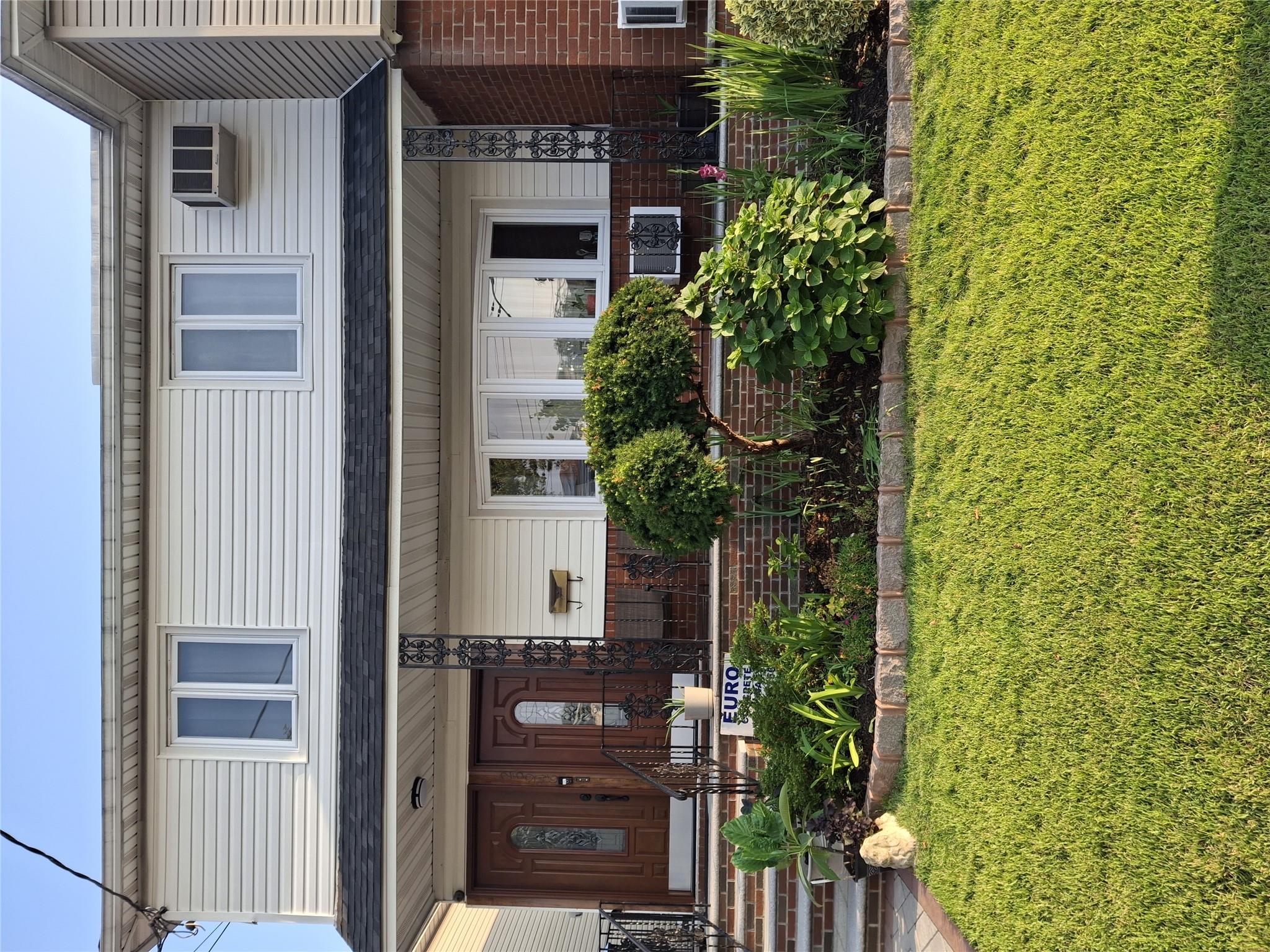 25946 149th Road, Rosedale, NY 11422