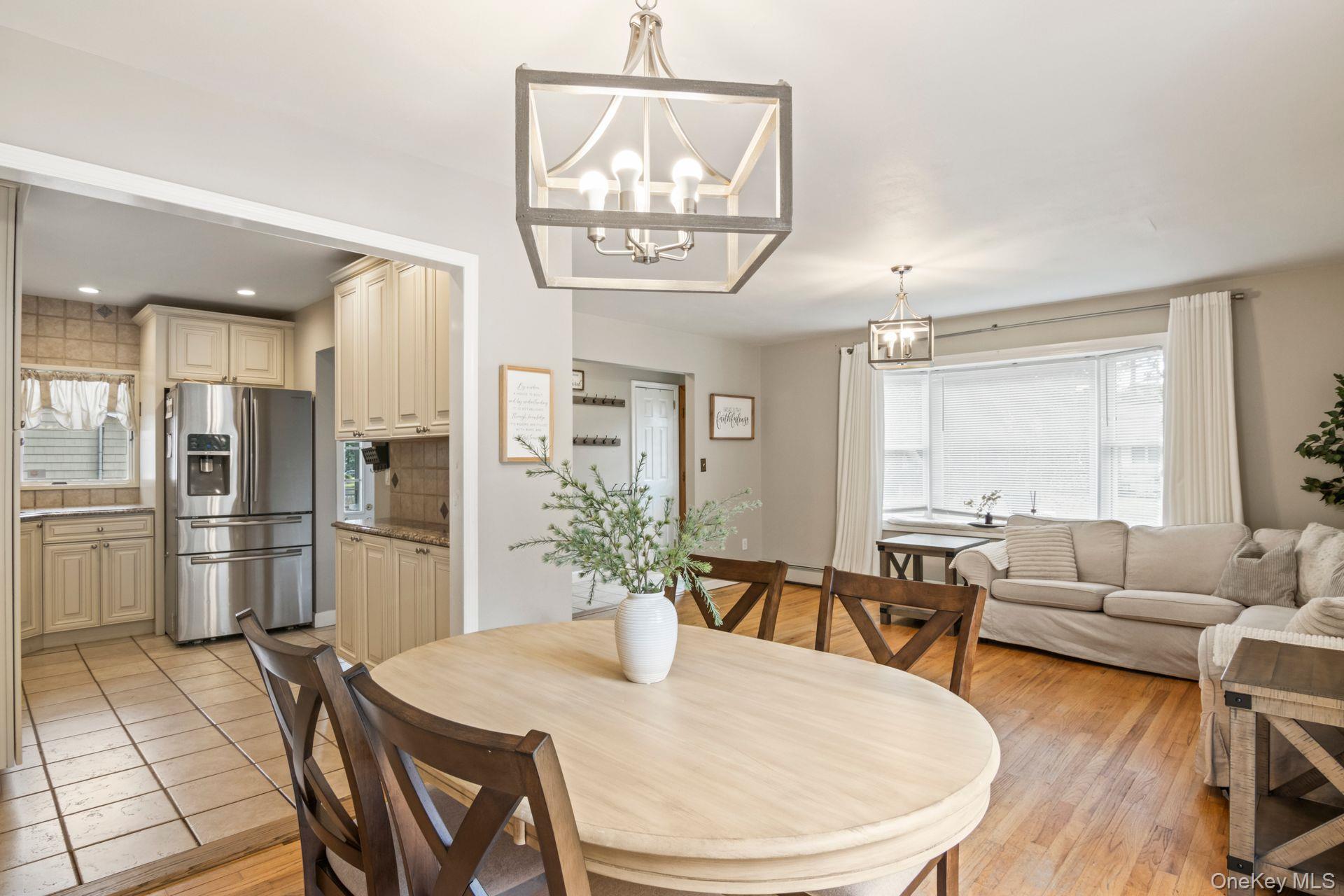 21 Fox Lane, Shoreham, NY 11786