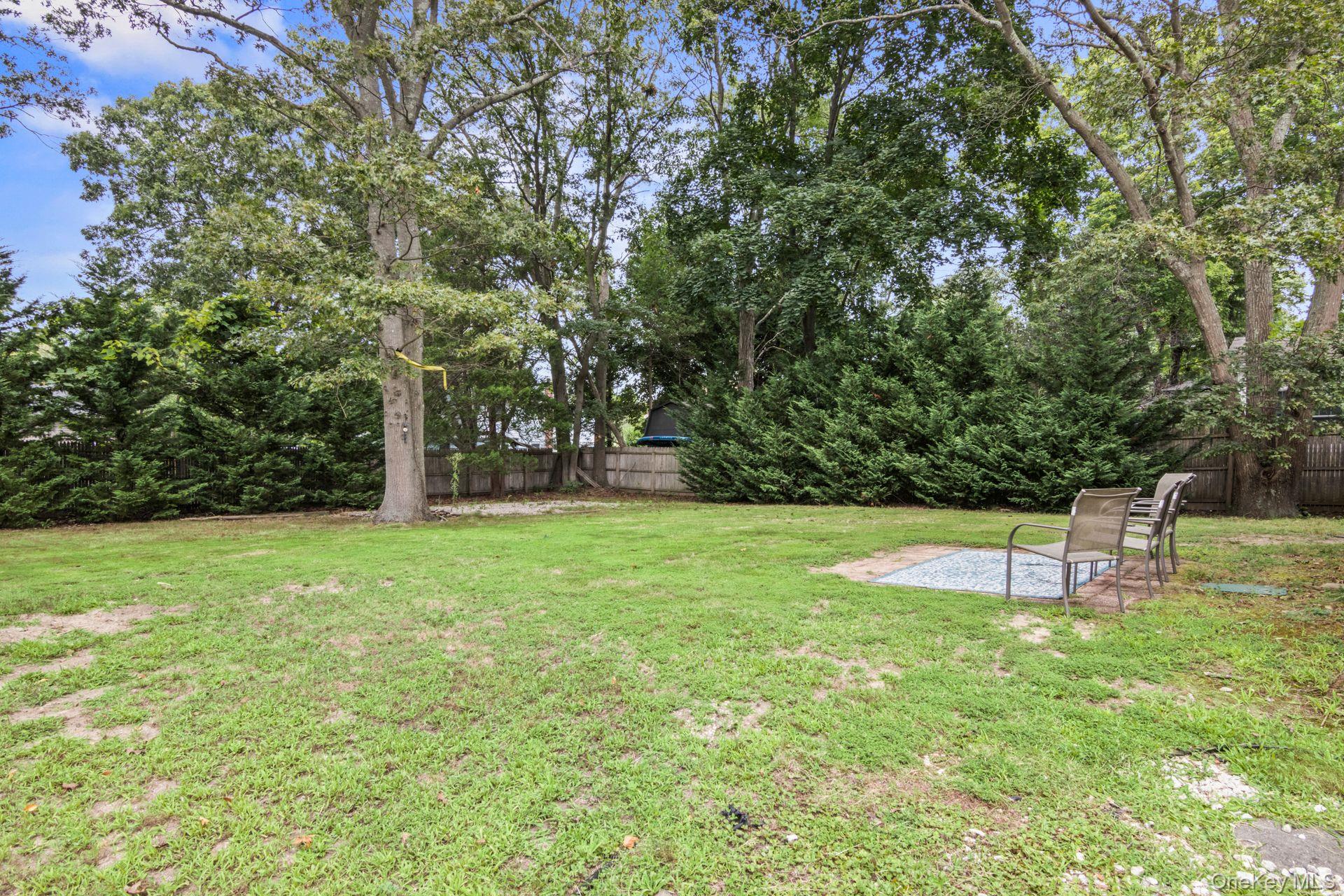 21 Fox Lane, Shoreham, NY 11786