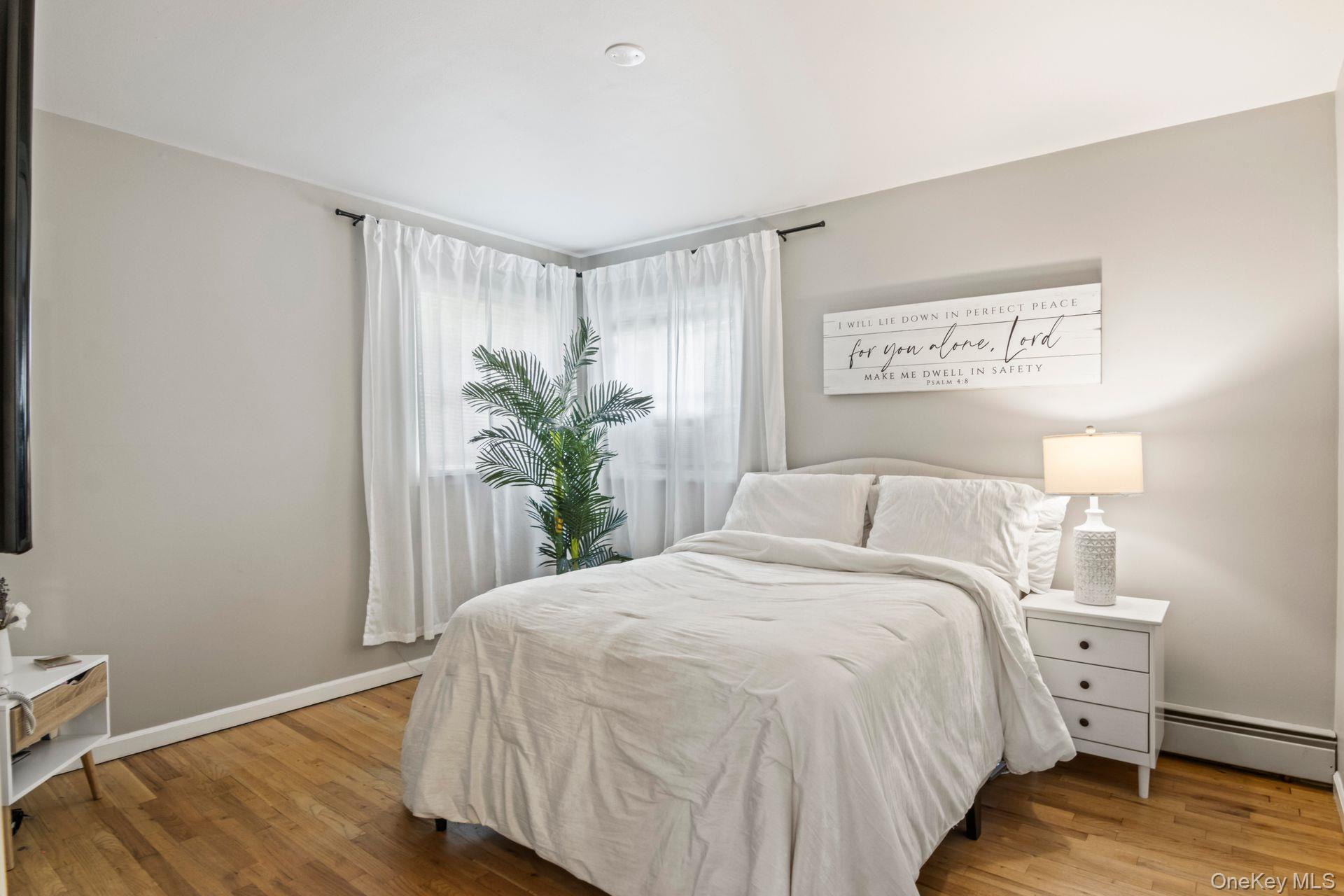 21 Fox Lane, Shoreham, NY 11786