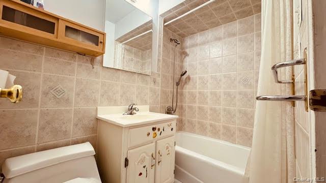 142-05 Roosevelt Avenue # 204, Flushing, NY 11354