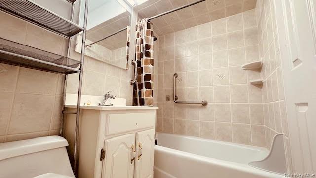 142-05 Roosevelt Avenue # 204, Flushing, NY 11354