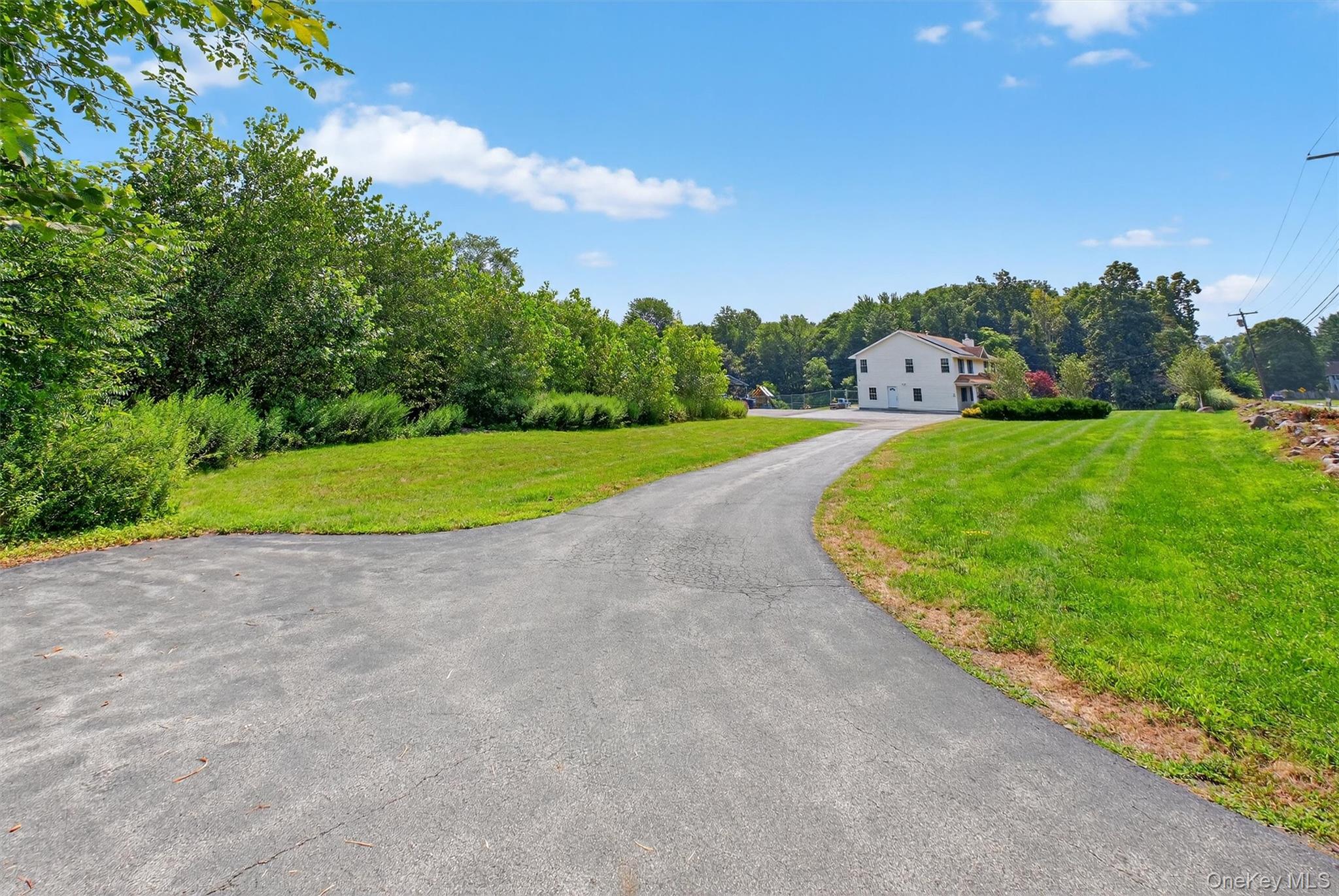 722 State Route 32, Wallkill, NY 12589