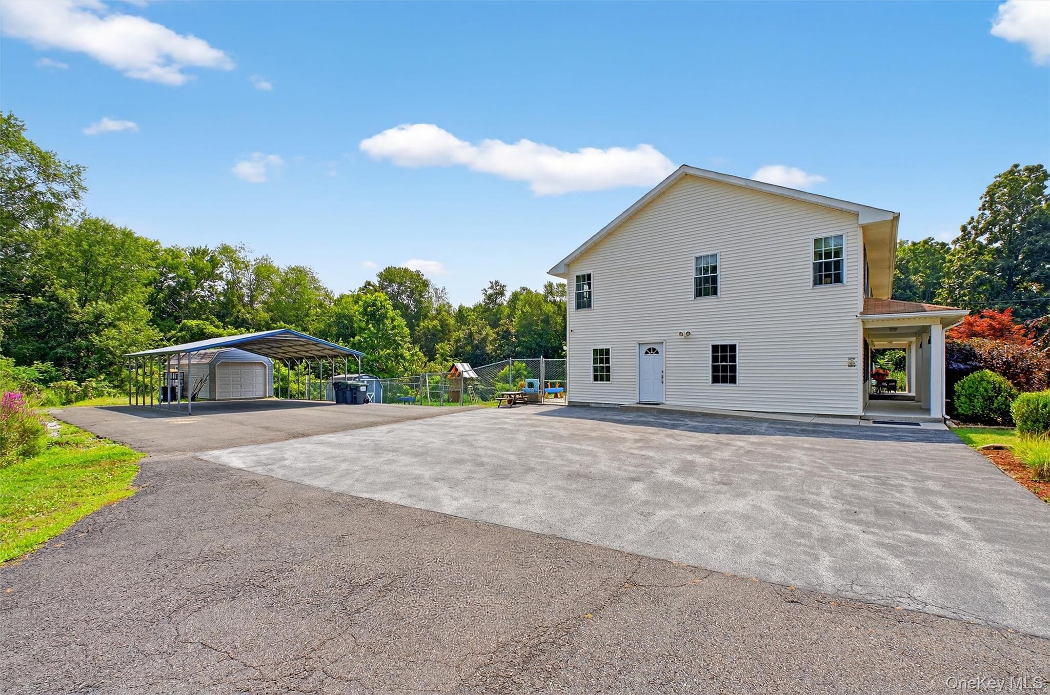 722 State Route 32, Wallkill, NY 12589