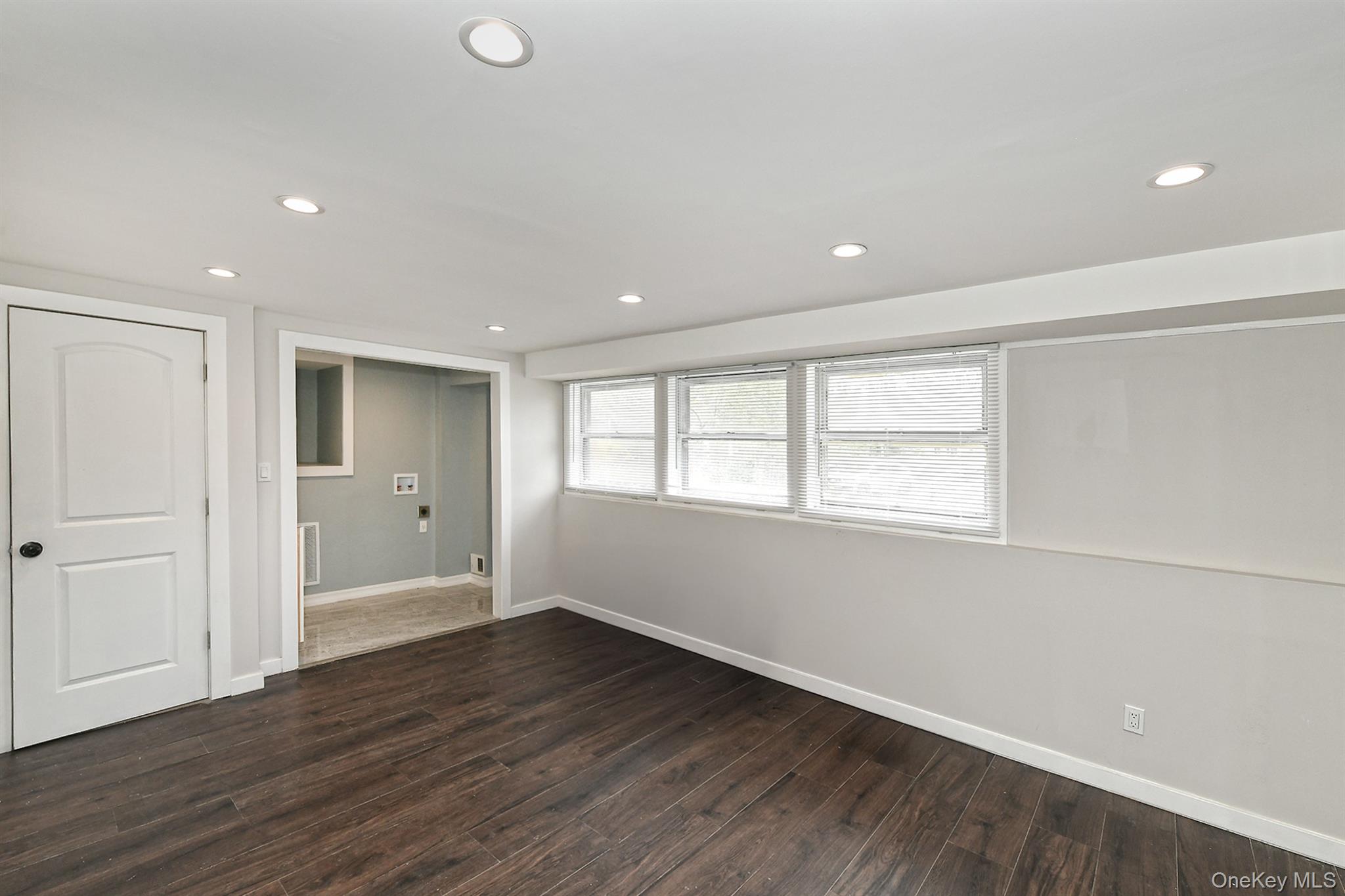 5 Shadywood Court, Huntington, NY 11743