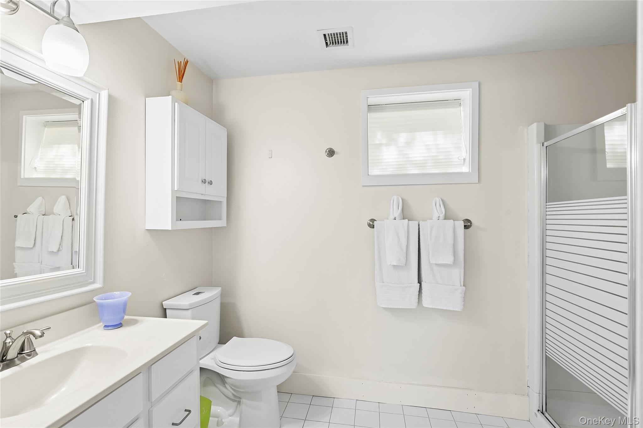 49 Gilberts Path, Amagansett, NY 11930