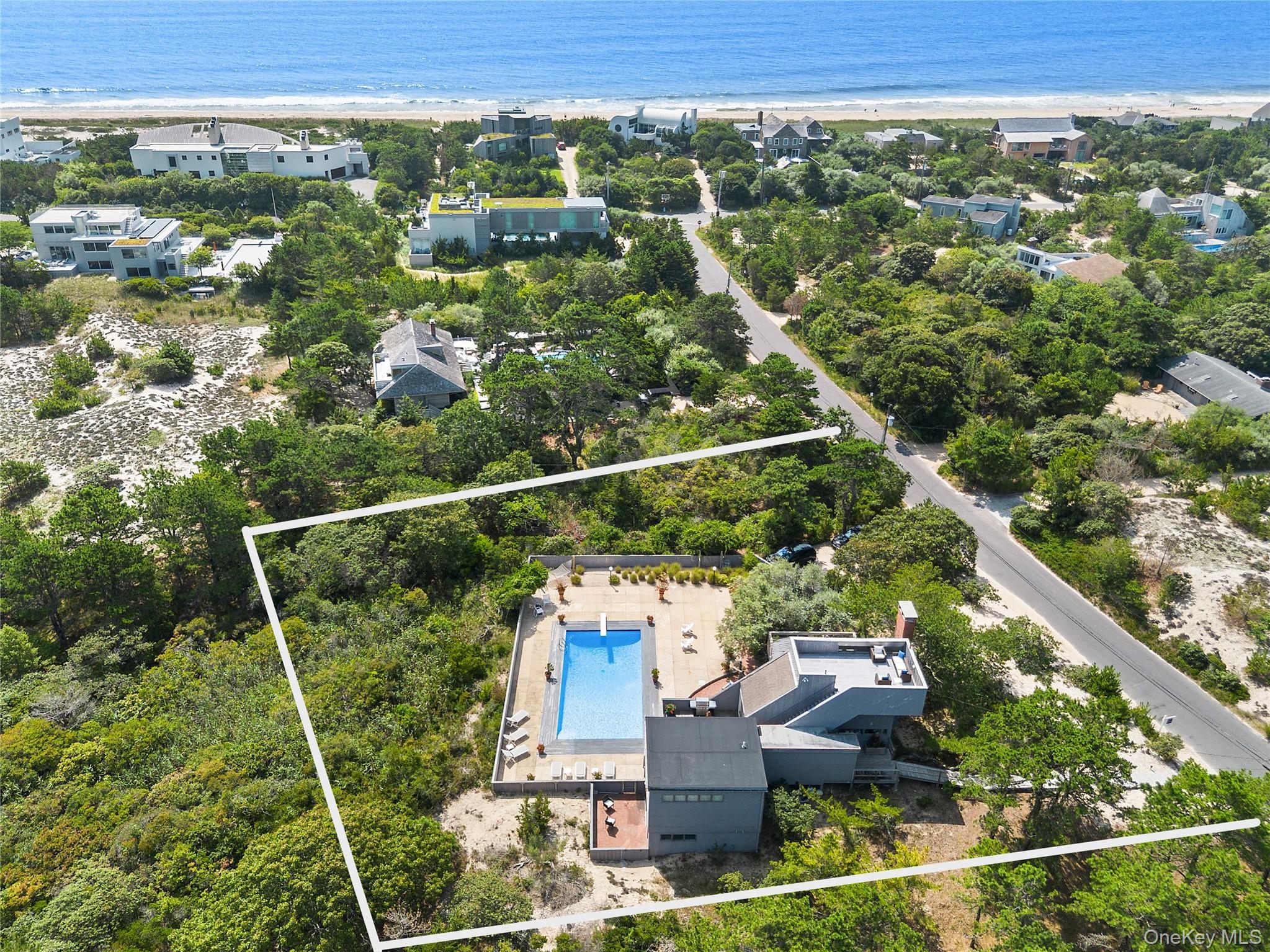 49 Gilberts Path, Amagansett, NY 11930