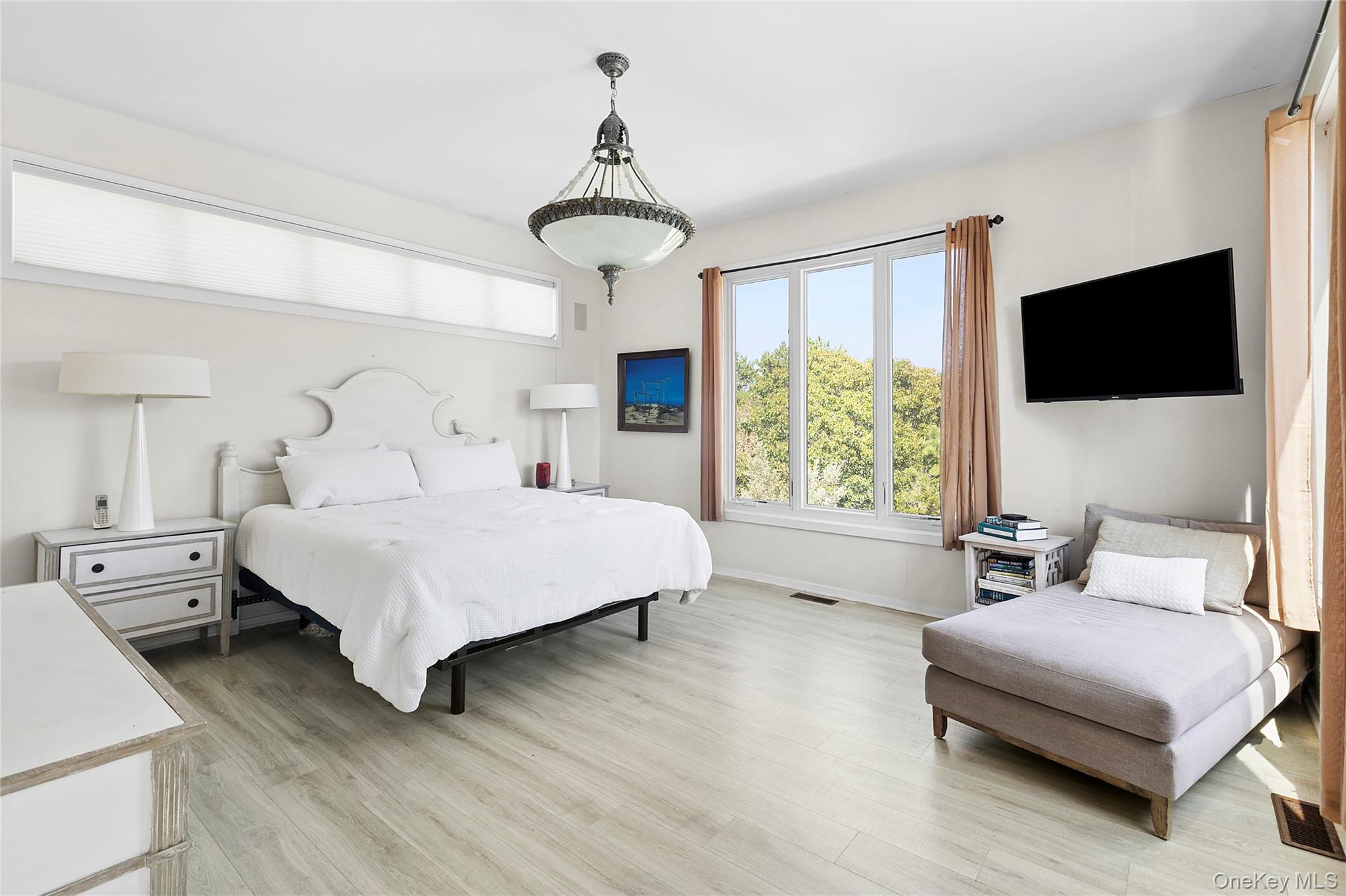 49 Gilberts Path, Amagansett, NY 11930