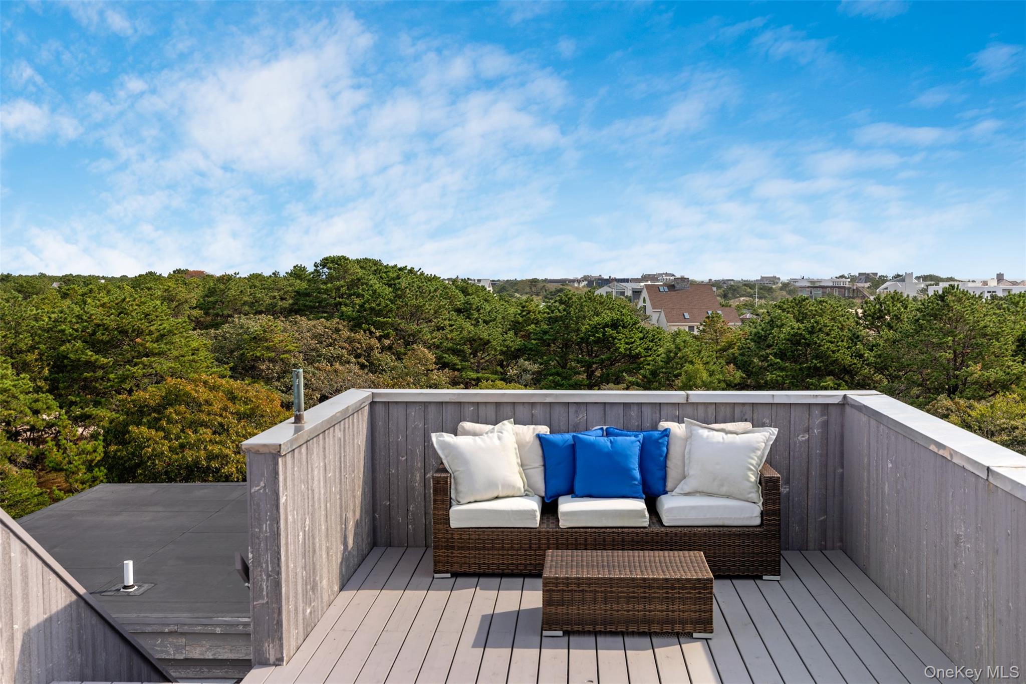 49 Gilberts Path, Amagansett, NY 11930