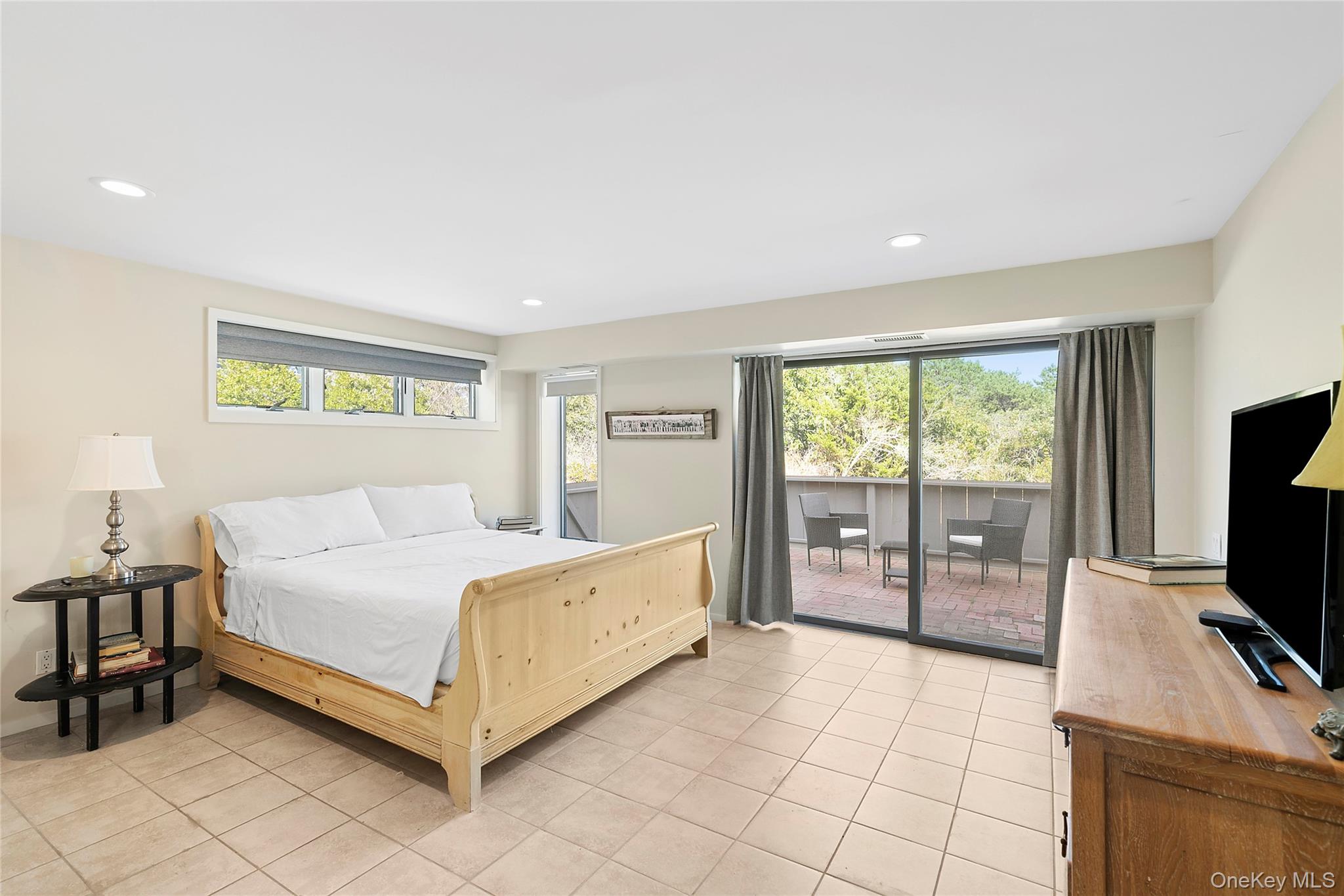 49 Gilberts Path, Amagansett, NY 11930