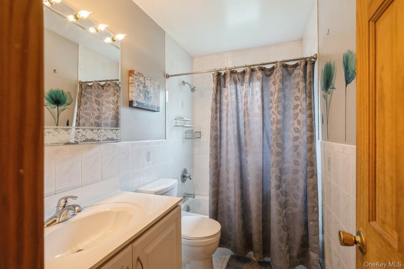 1472 Madison Street, Elmont, NY 11003