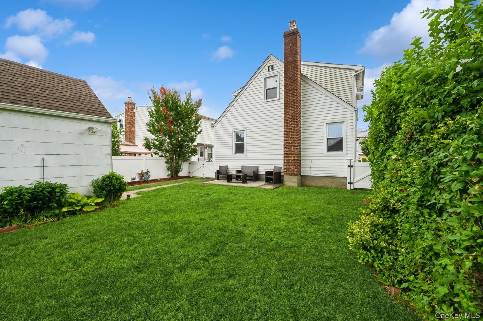 1472 Madison Street, Elmont, NY 11003