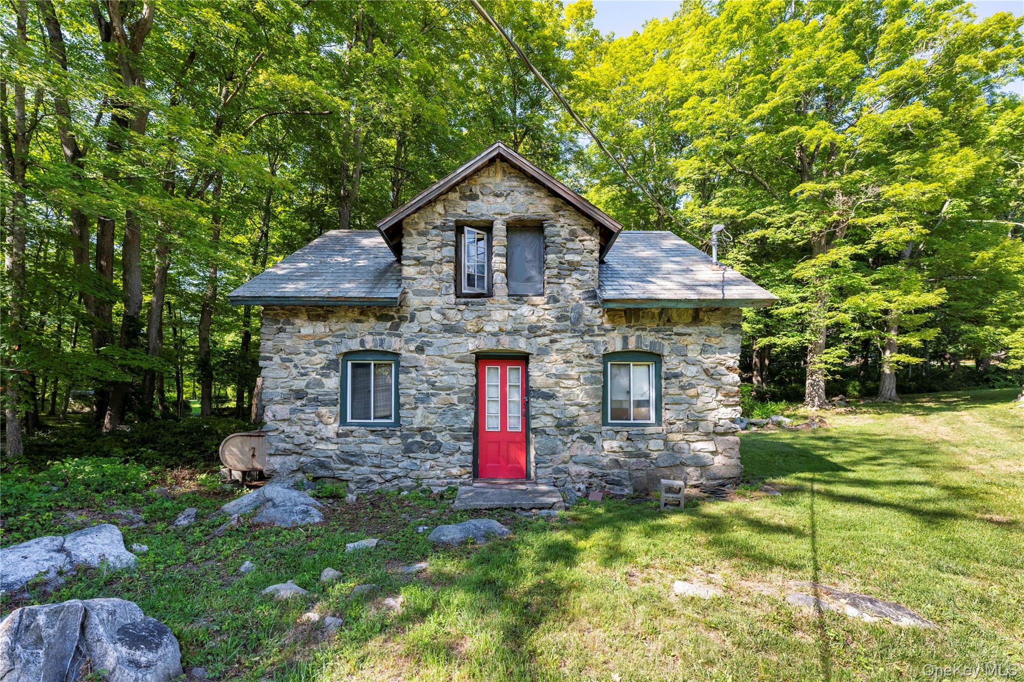 76 Oscawana Heights Road, Putnam Valley, NY 10579