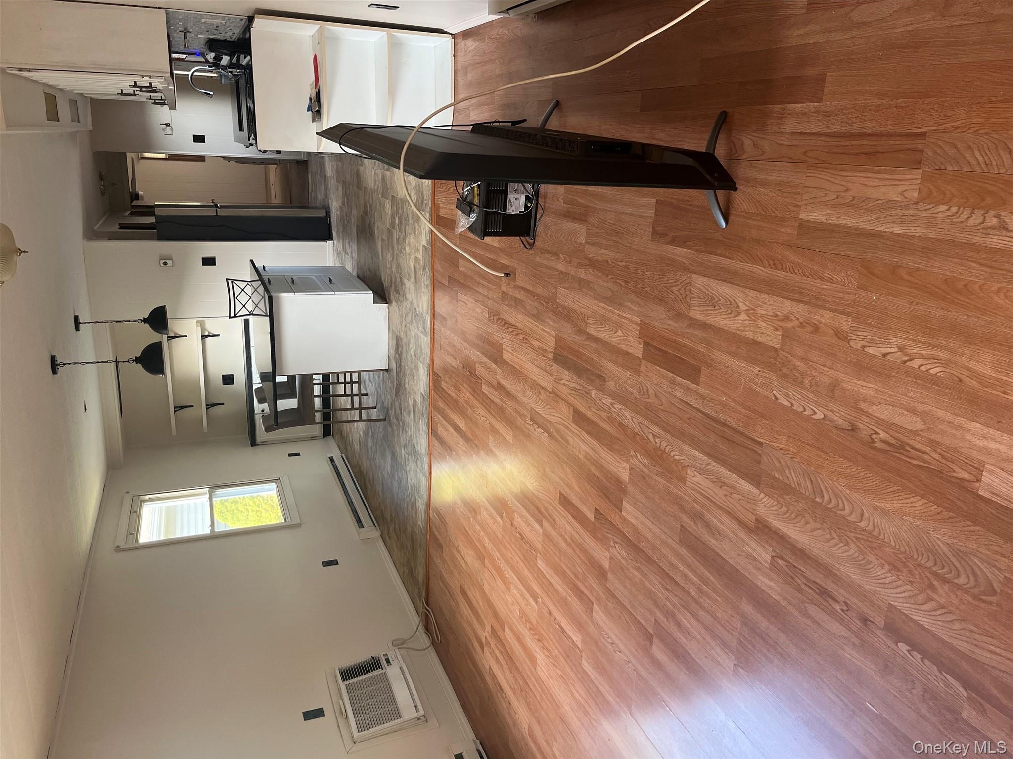 93 Village Circle W, Manorville, NY 11949