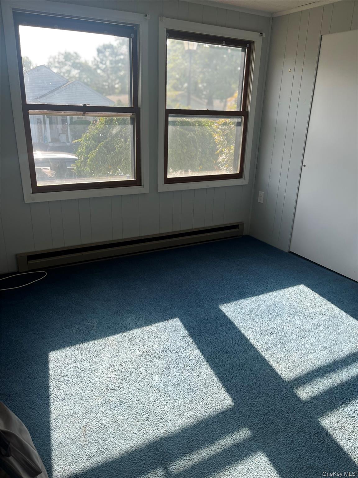 93 Village Circle W, Manorville, NY 11949