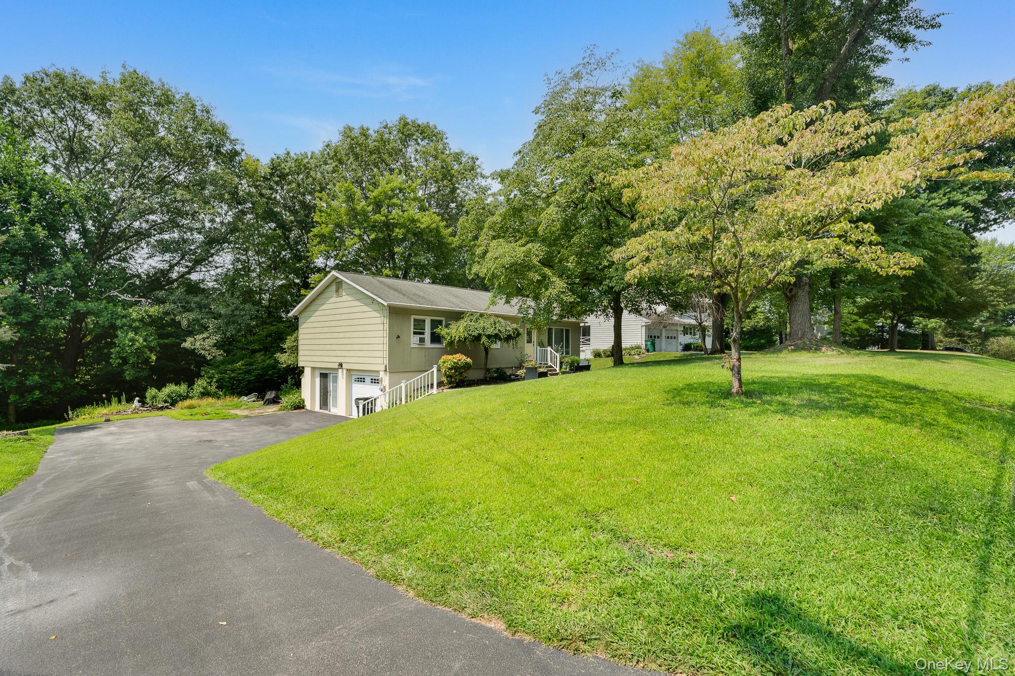 156 Bart Drive, Poughkeepsie, NY 12603