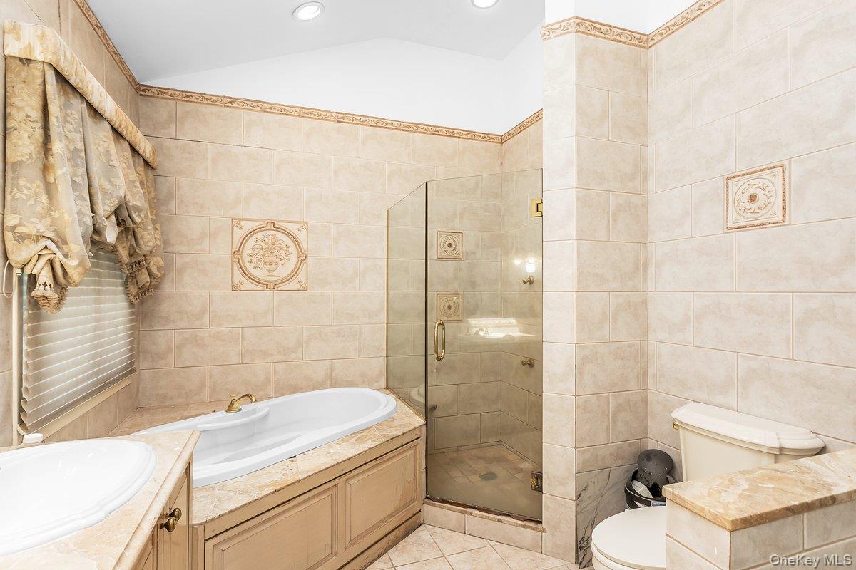 83 The Dell, Searingtown, NY 11507