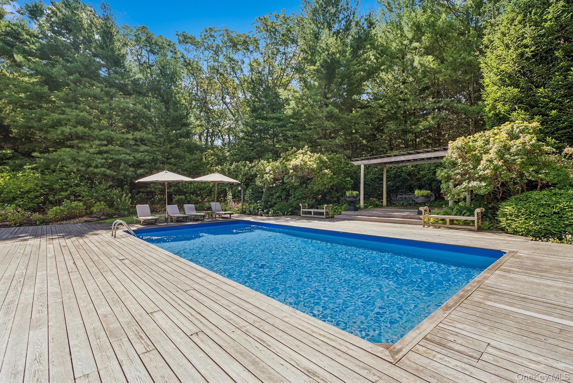 530 Hands Creek Road, East Hampton, NY 11937