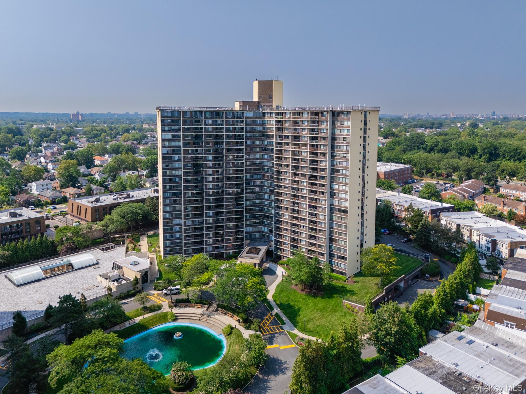 1 Bay Club Drive # 4N, Bayside, NY 11360