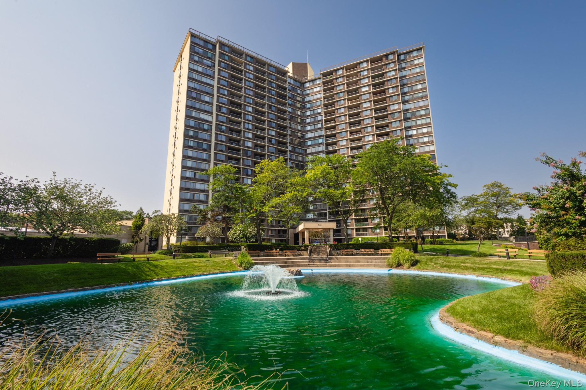 1 Bay Club Drive # 4N, Bayside, NY 11360