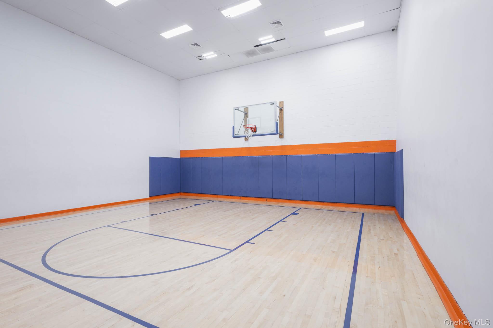 1 Bay Club Drive # 4N, Bayside, NY 11360