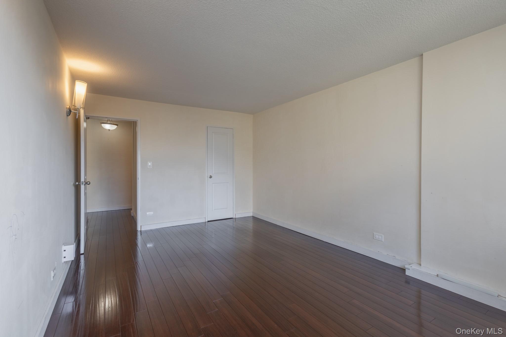 1 Bay Club Drive # 4N, Bayside, NY 11360