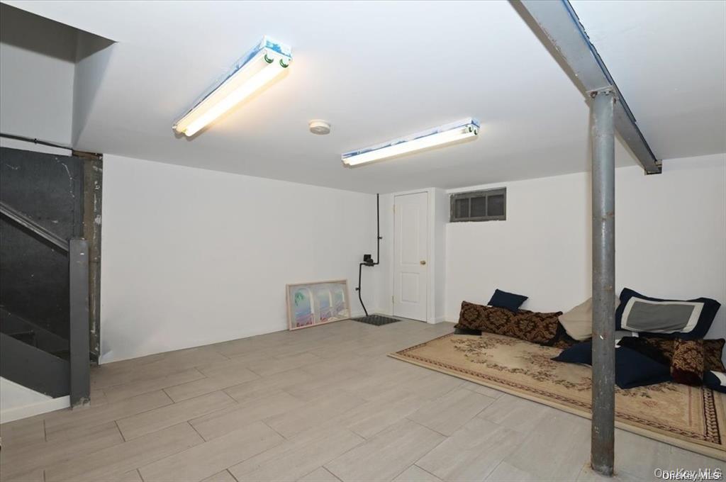 11 Edwards Place, Valley Stream, NY 11580