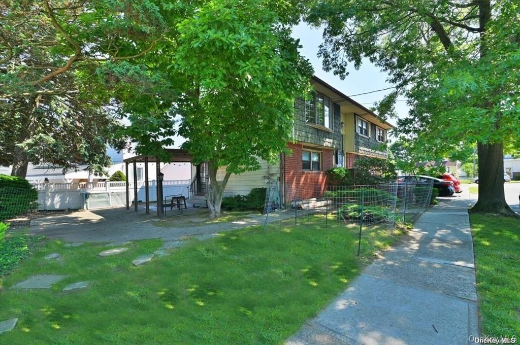 11 Edwards Place, Valley Stream, NY 11580