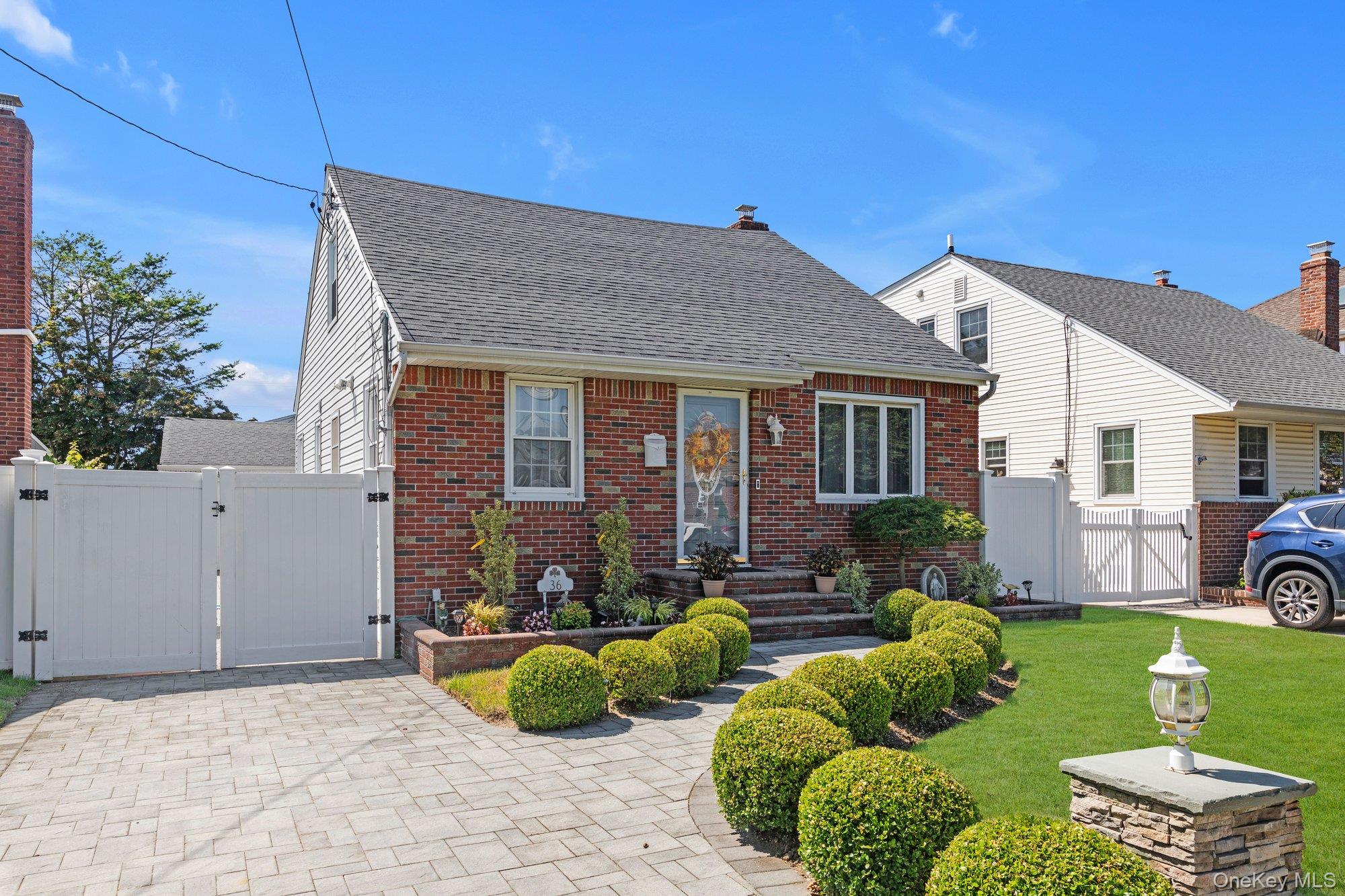 36 Semton Boulevard, Franklin Square, NY 11010