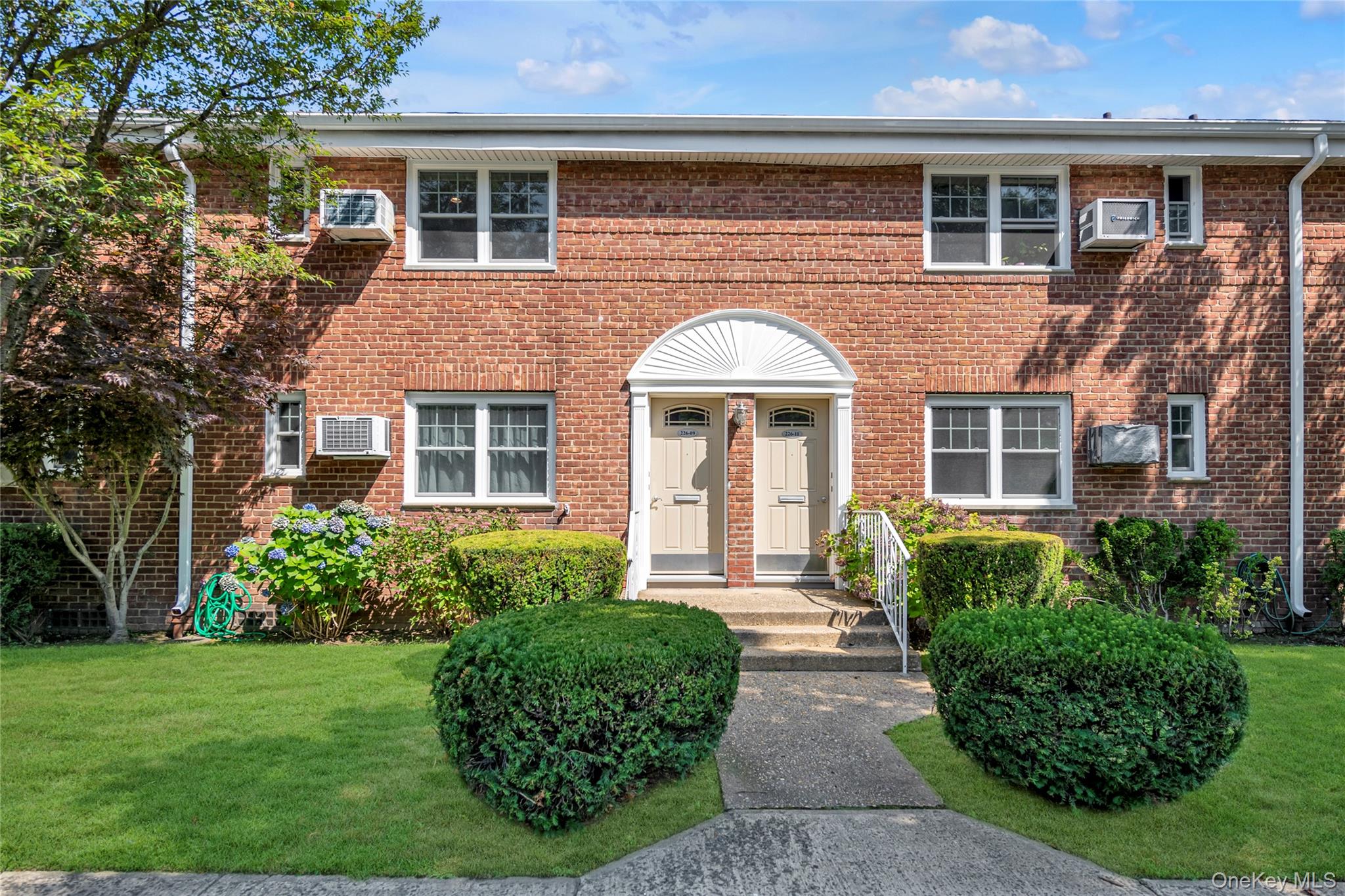 226-09 Union Turnpike # B, Bayside, NY 11364