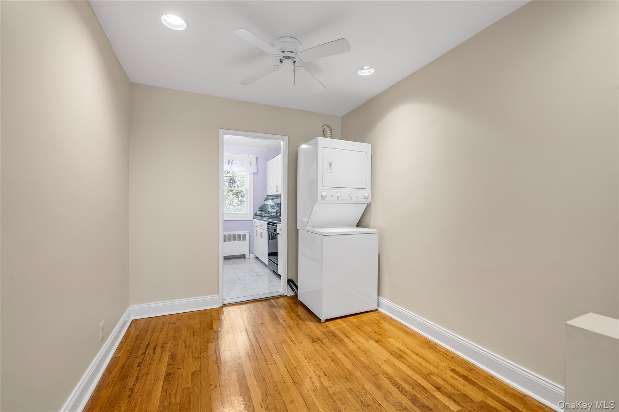 226-09 Union Turnpike # B, Bayside, NY 11364