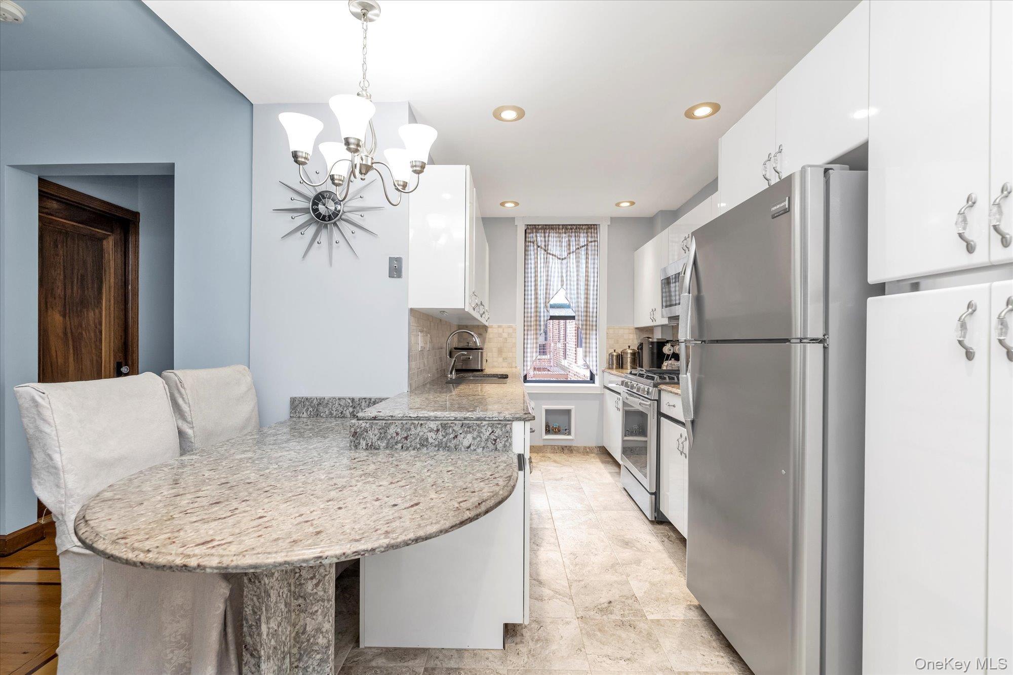 160-15 Powells Cove Boulevard # C202, Beechhurst, NY 11357