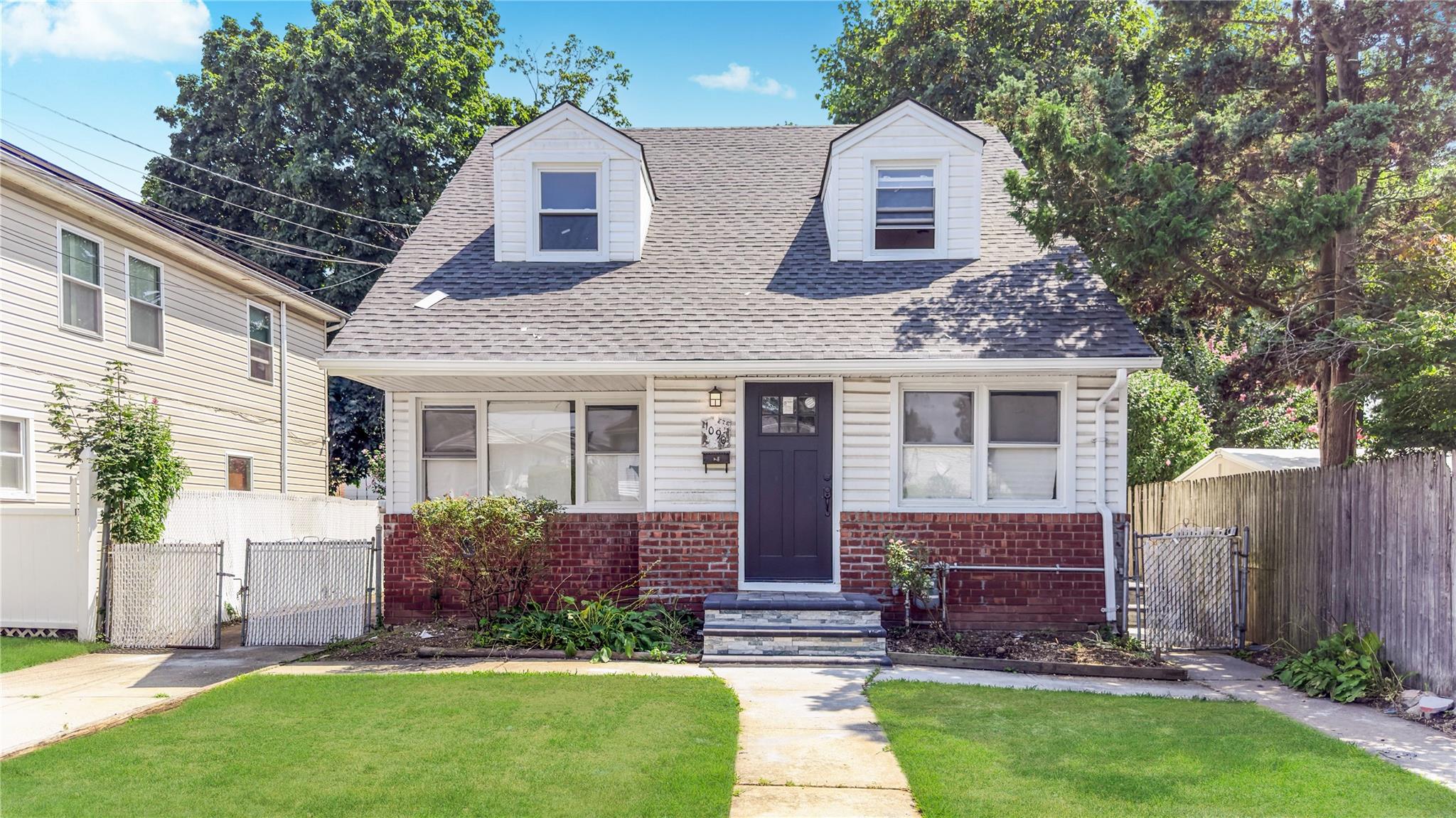 1090 Fayette Street, Uniondale, NY 11553
