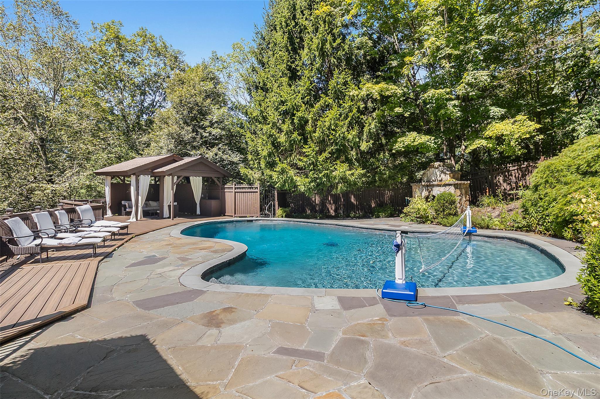 12 Logging Road, Katonah, NY 10536