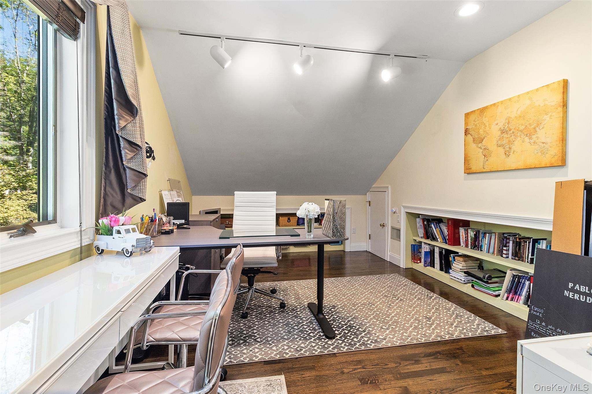 12 Logging Road, Katonah, NY 10536