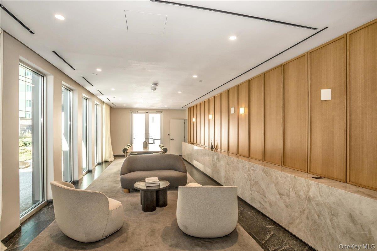 133-27 39th Avenue # 5T, Flushing, NY 11354