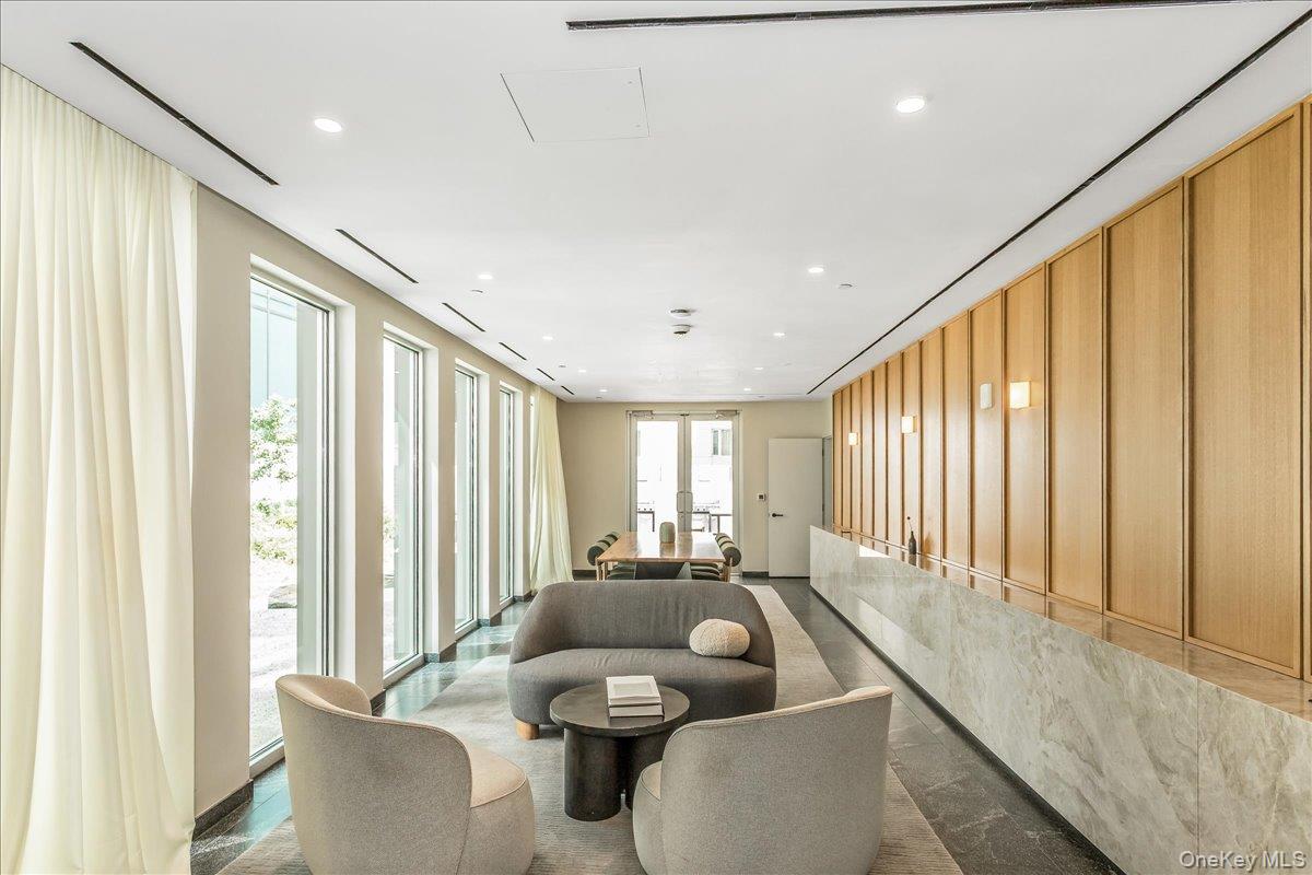 133-27 39th Avenue # 5T, Flushing, NY 11354