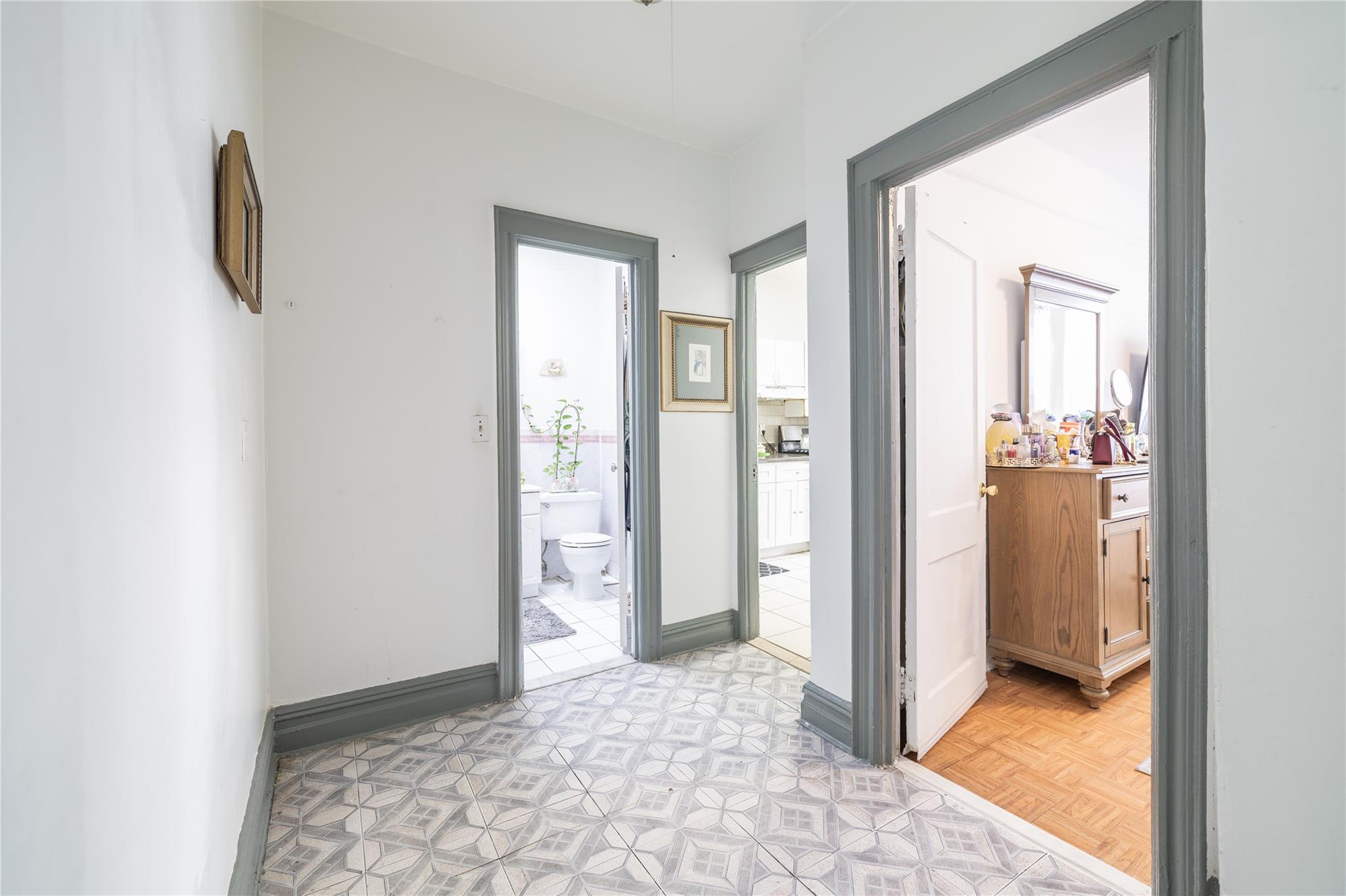 126-17 101 Avenue, Richmond Hill, NY 11419