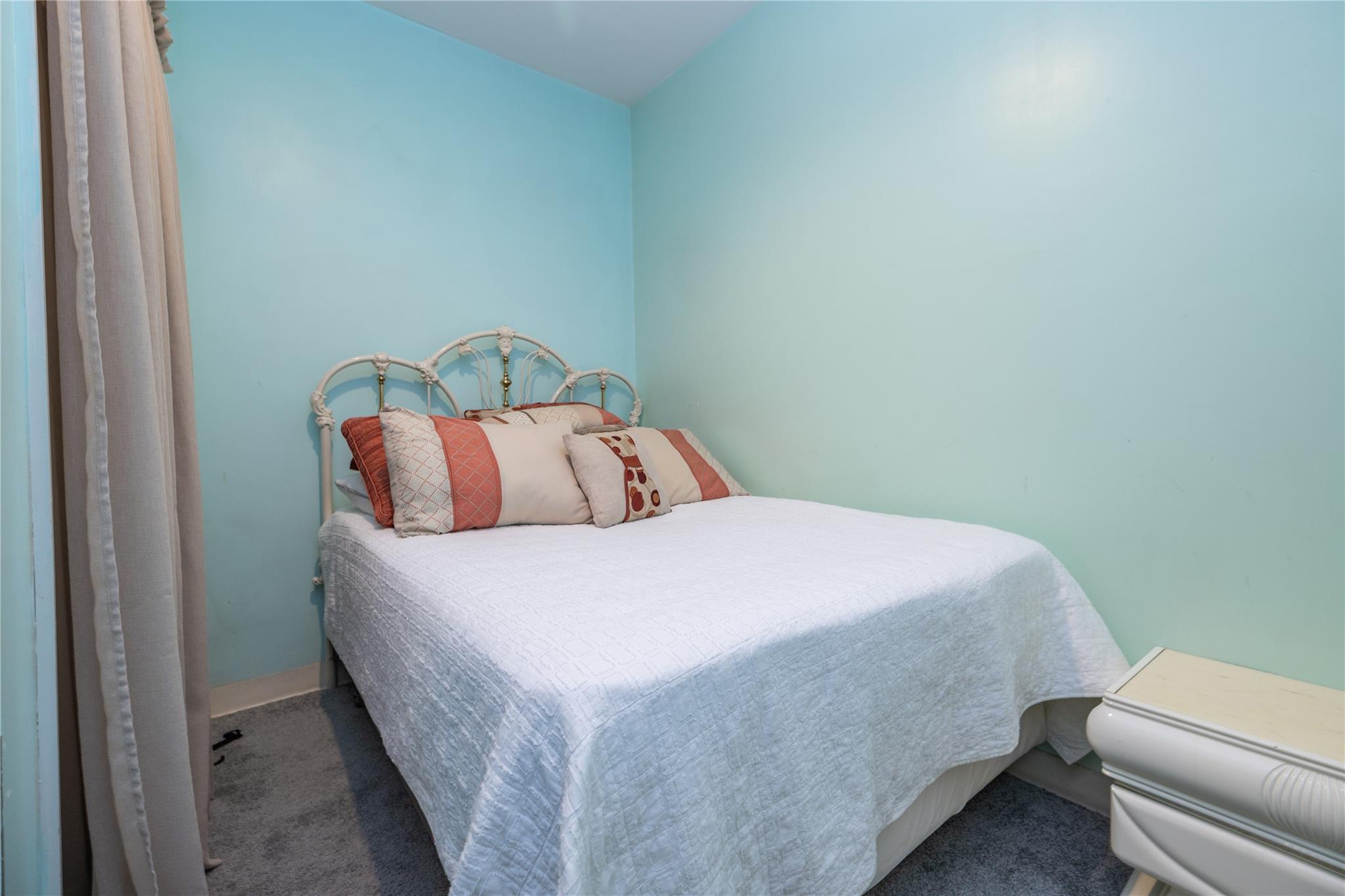 126-17 101 Avenue, Richmond Hill, NY 11419