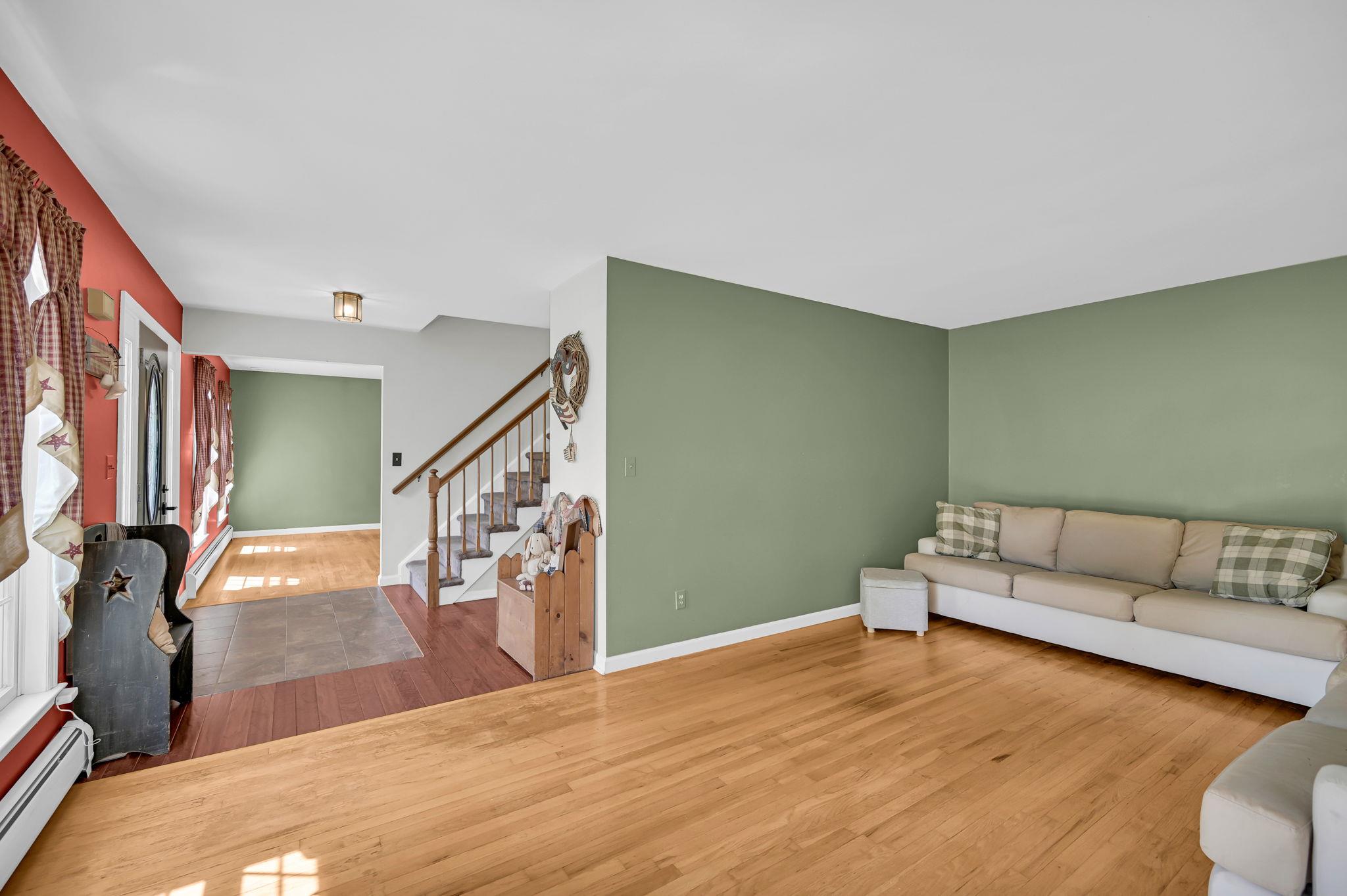 28 Brady Road, Warwick, NY 10990