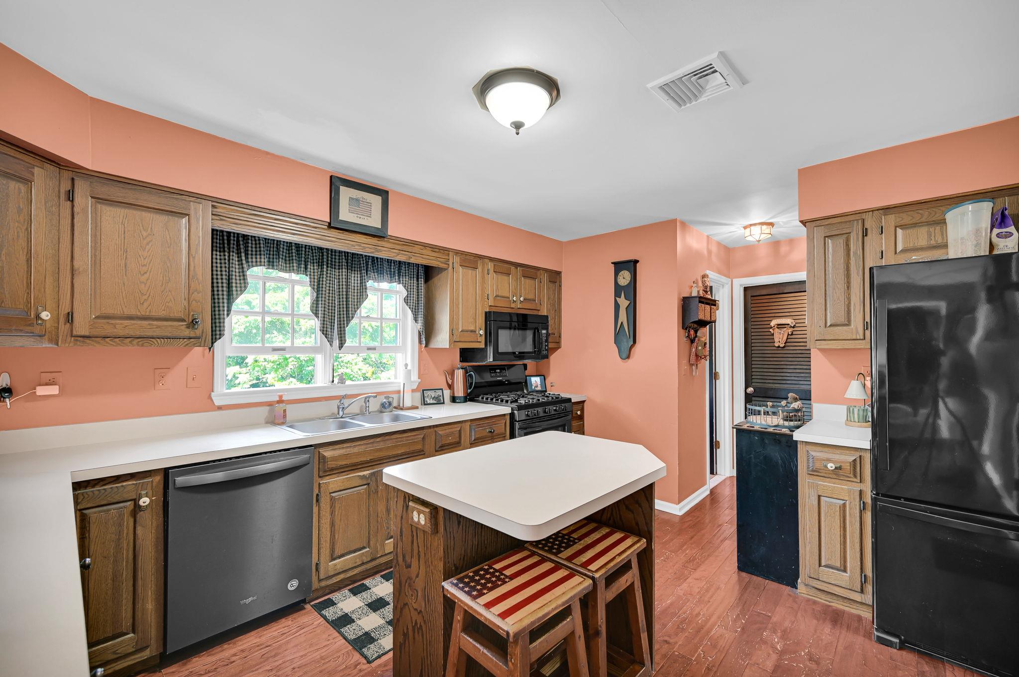 28 Brady Road, Warwick, NY 10990