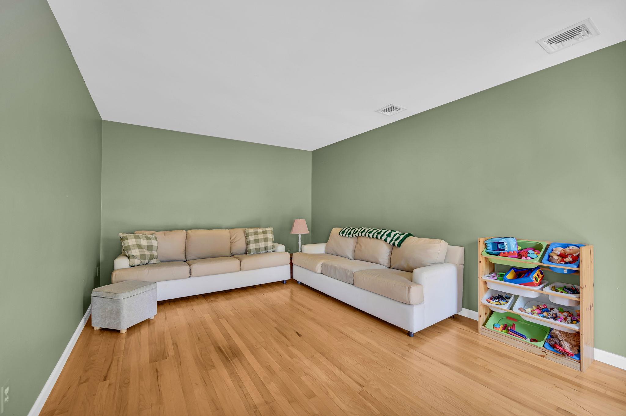 28 Brady Road, Warwick, NY 10990