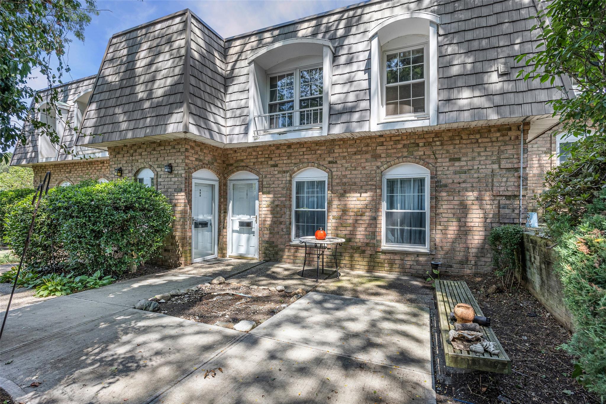 655 Middle Country Road # 1G1, Coram, NY 11727