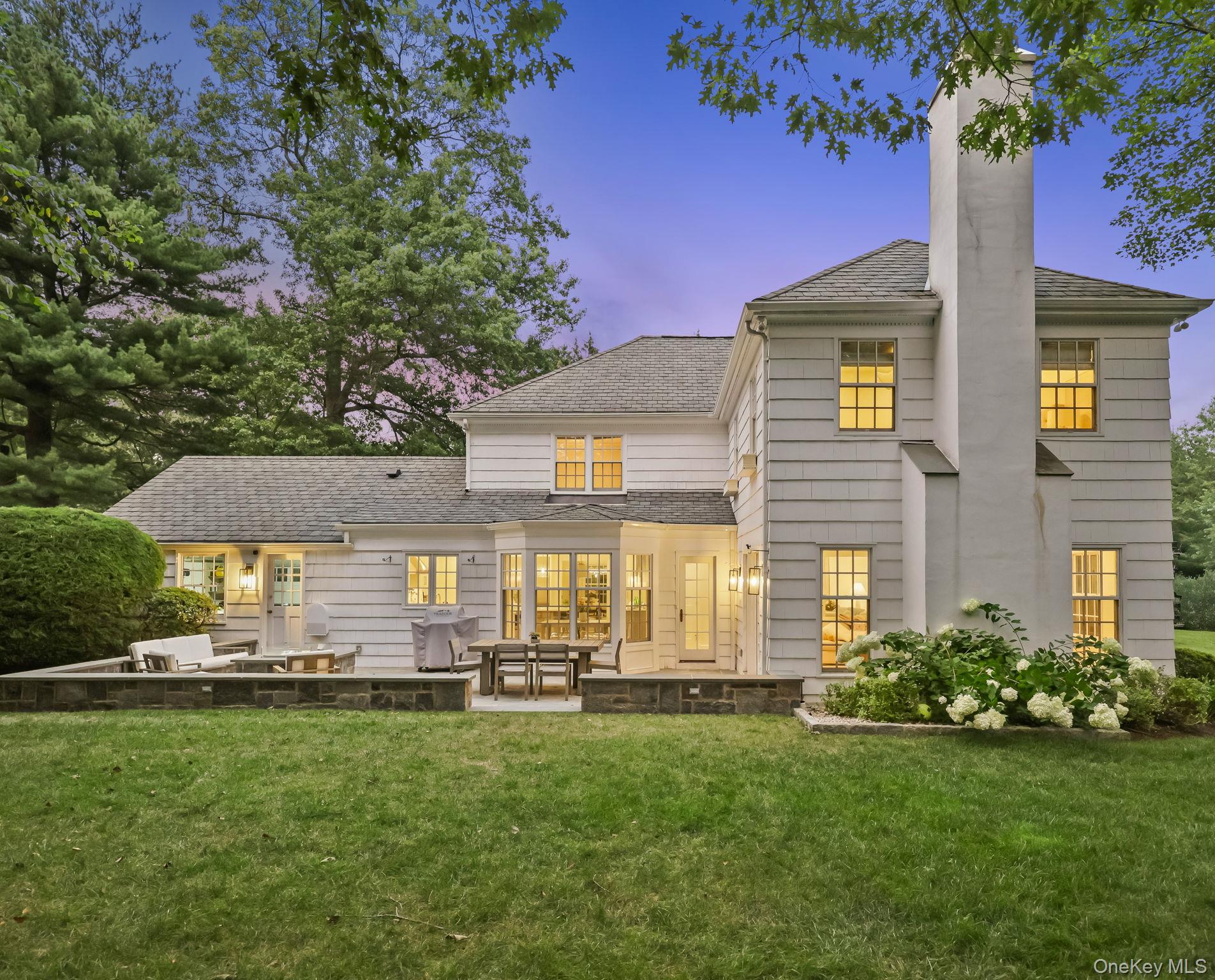 8 Varian Lane, Scarsdale, NY 10583