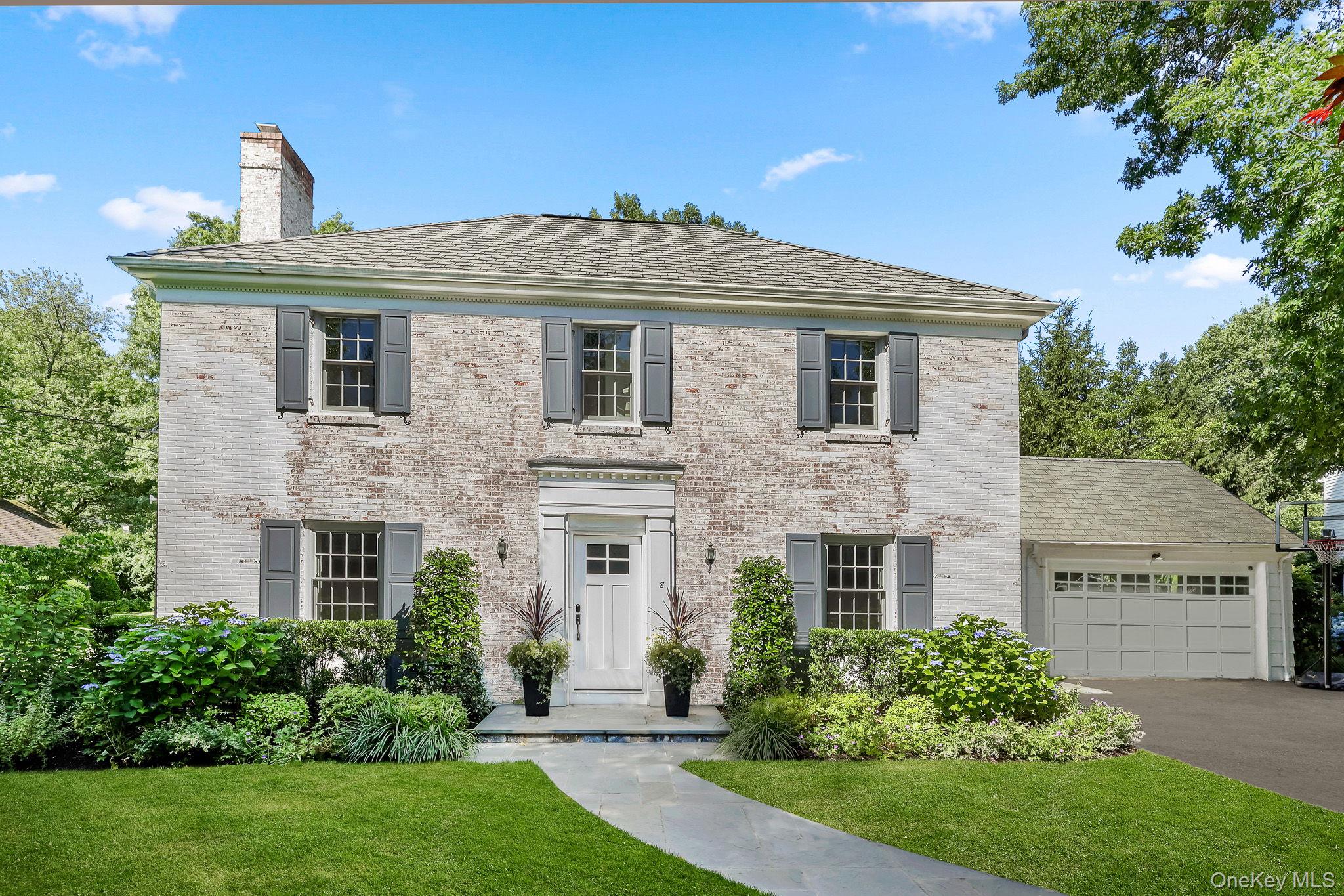8 Varian Lane, Scarsdale, NY 10583