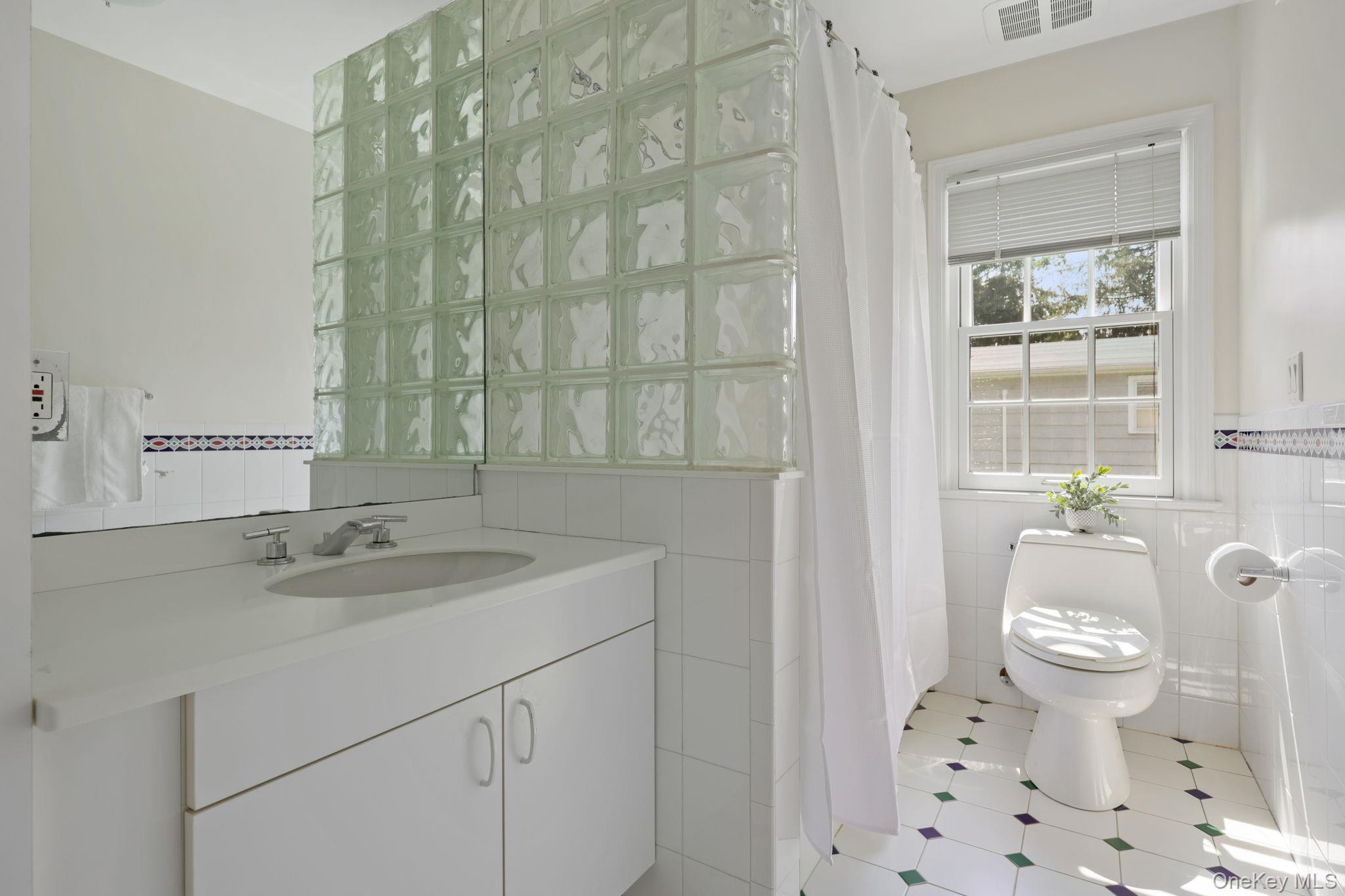 8 Varian Lane, Scarsdale, NY 10583