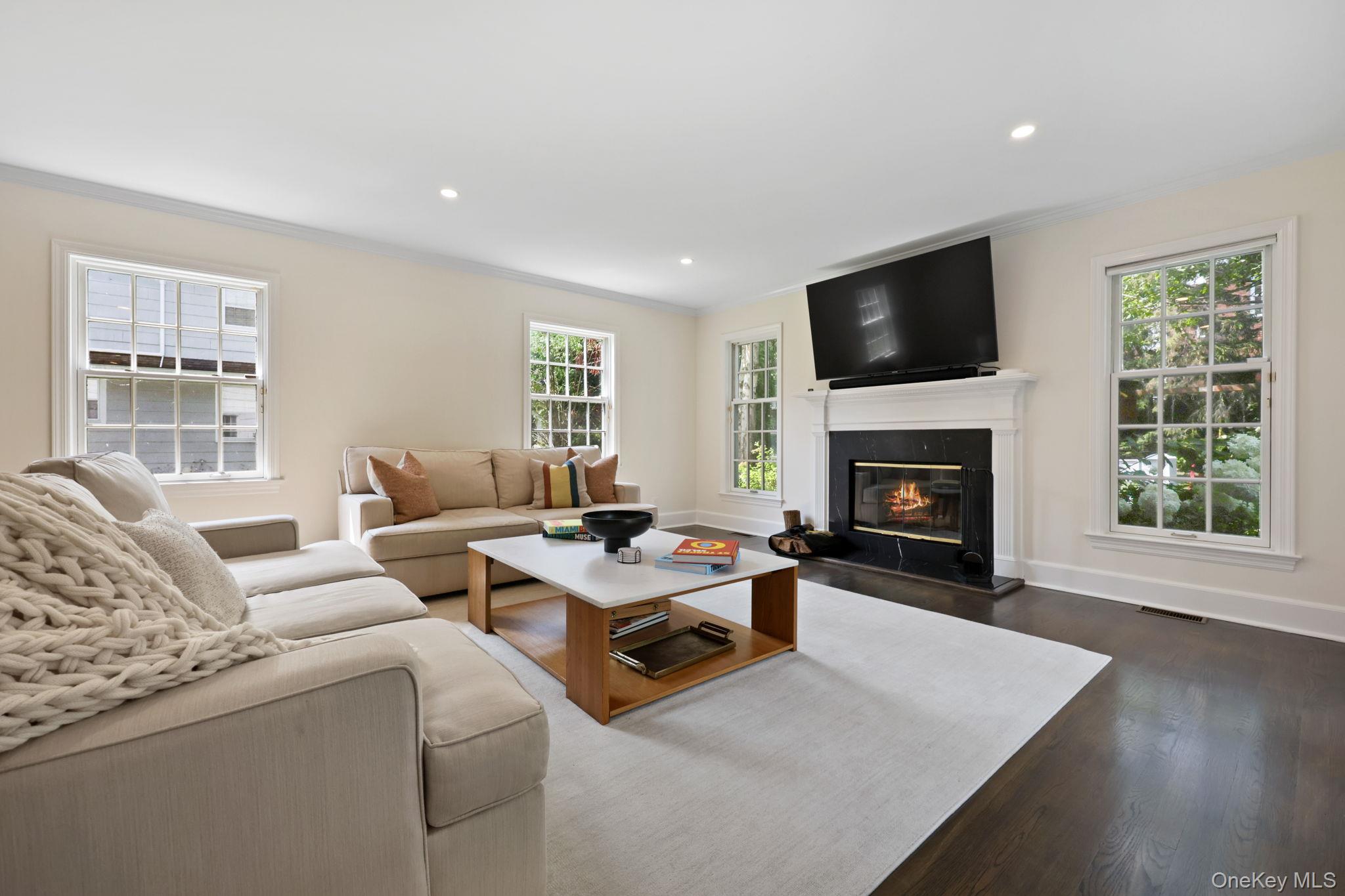 8 Varian Lane, Scarsdale, NY 10583