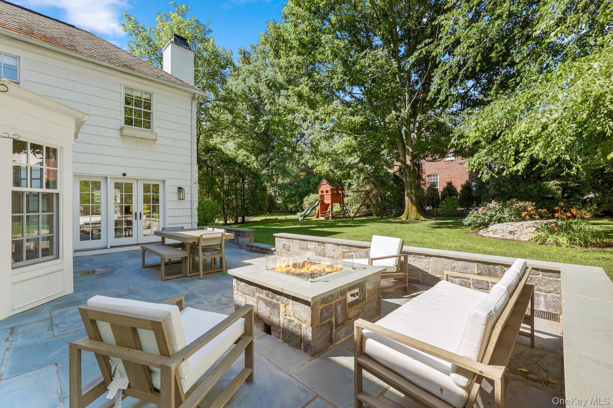 8 Varian Lane, Scarsdale, NY 10583